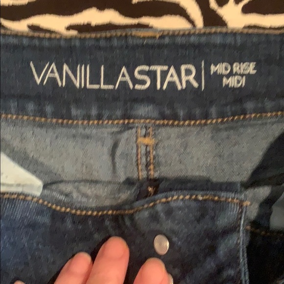 Vanilla Star jean shorts. - Picture 3 of 6